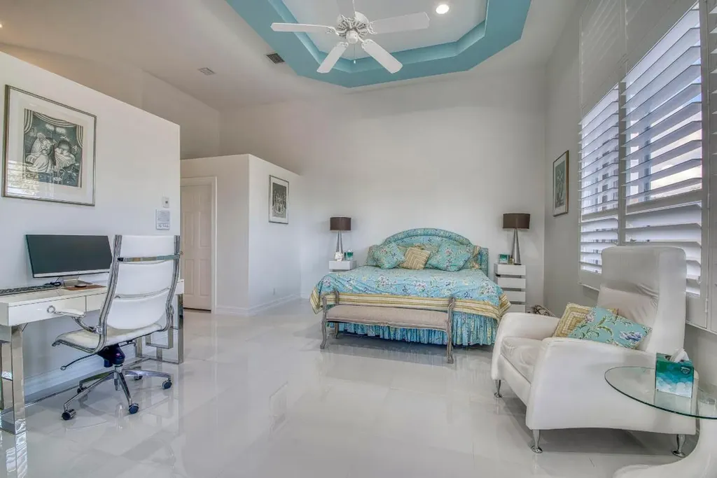 7976 Via Villagio West Palm Beach FL 33412
