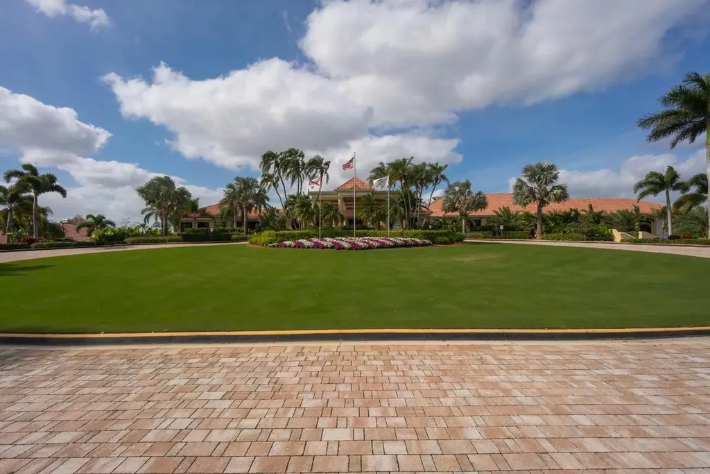 7976 Via Villagio West Palm Beach FL 33412