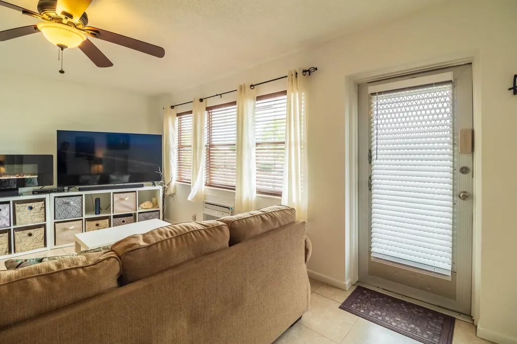 120 Northampton West Palm Beach FL 33417