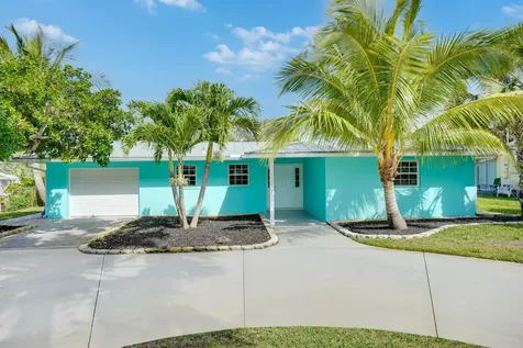 1495 NE Hilltop Street Jensen Beach FL 34957