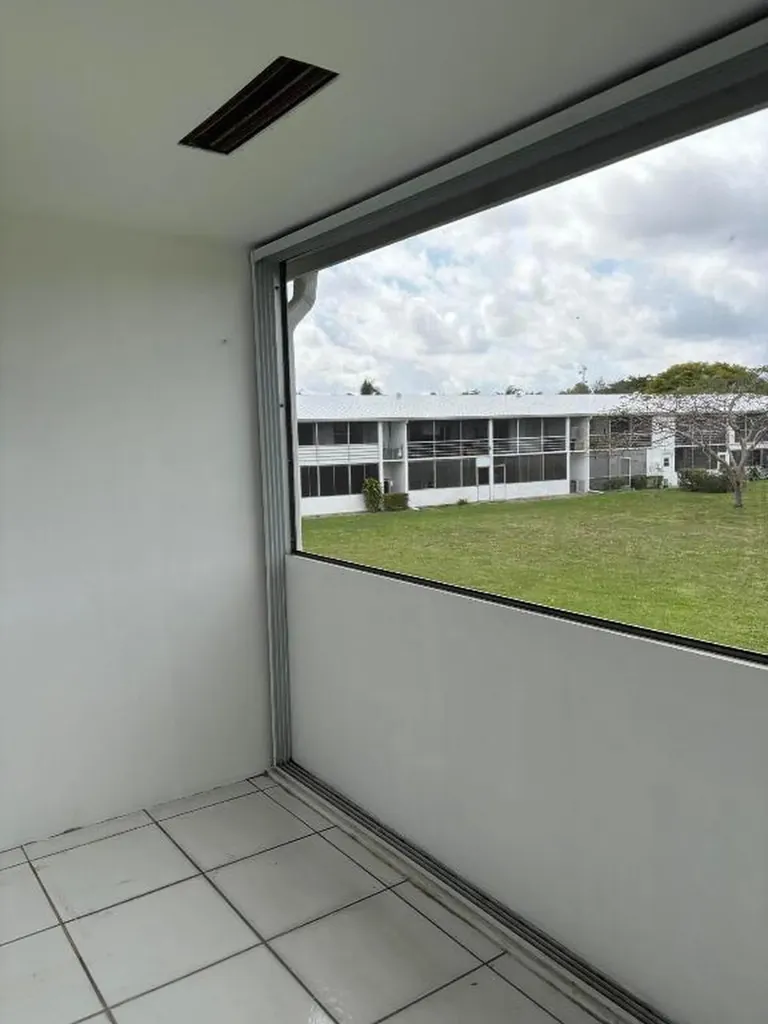 113 Berkshire E West Palm Beach FL 33417