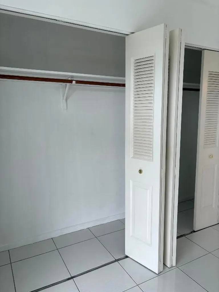 113 Berkshire E West Palm Beach FL 33417