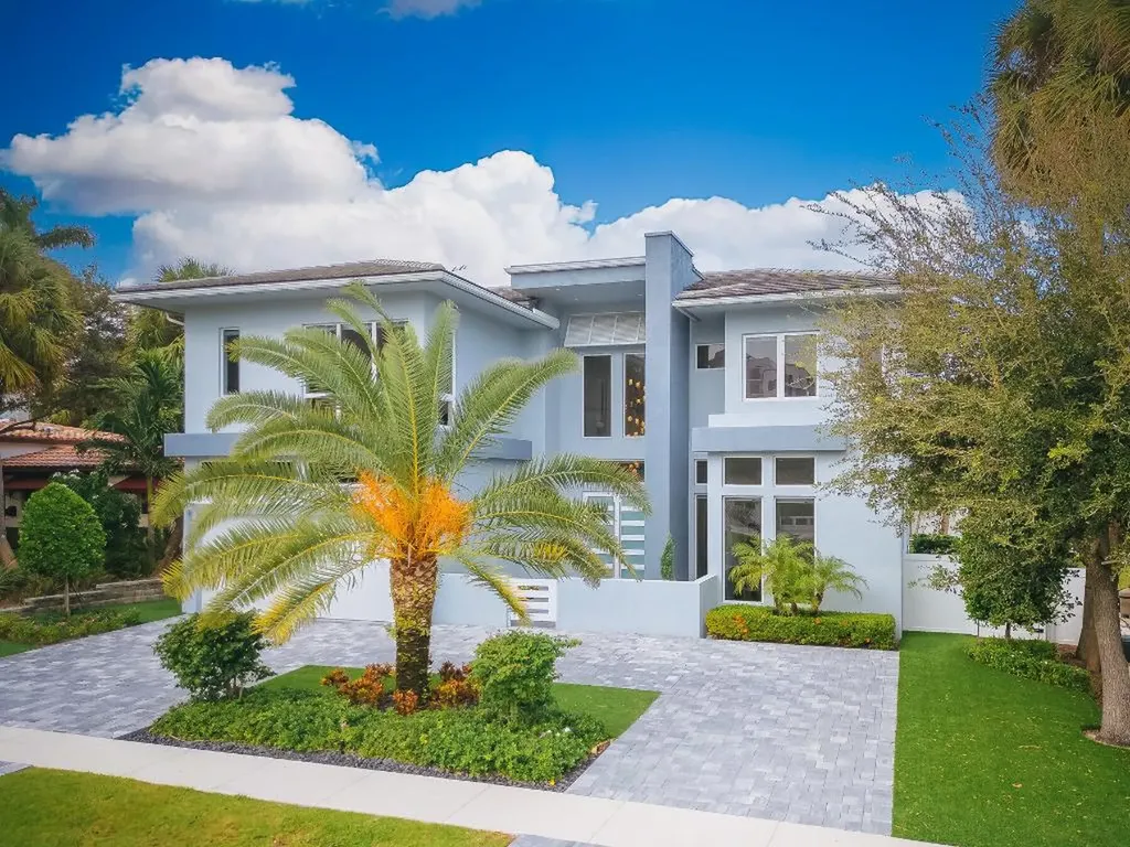 445 NE 2nd Street Boca Raton FL 33432
