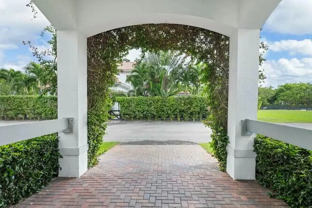 14471 Equestrian Way Wellington FL 33414