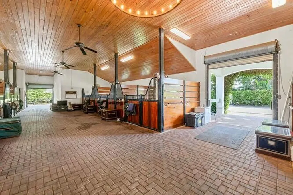 14471 Equestrian Way Wellington FL 33414