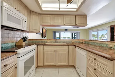 2440 Harbour Cove Drive Hutchinson Island FL 34949