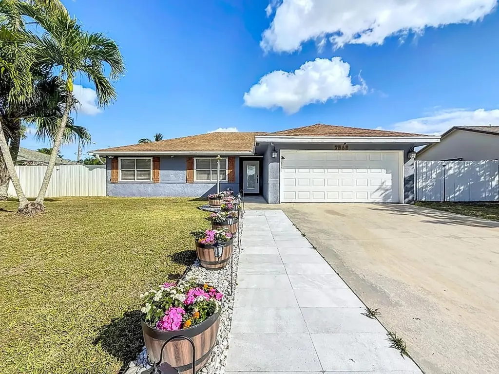 7565 Woodland Creek Lane Lake Worth FL 33467