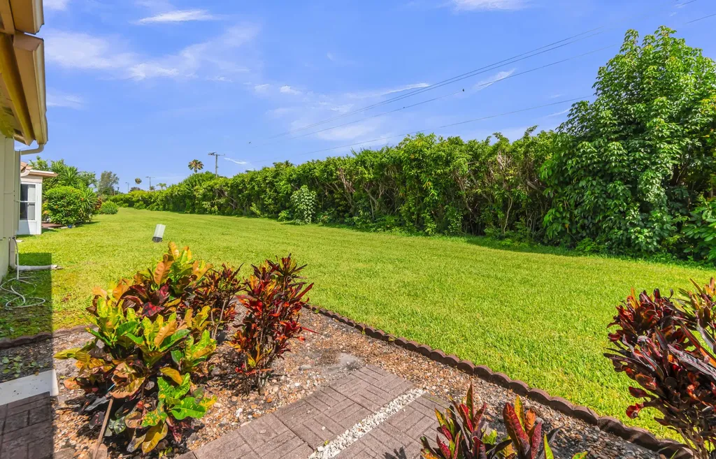 7773 Silver Lake Drive Delray Beach FL 33446