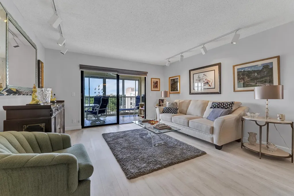 14475 Strathmore Lane Delray Beach FL 33446