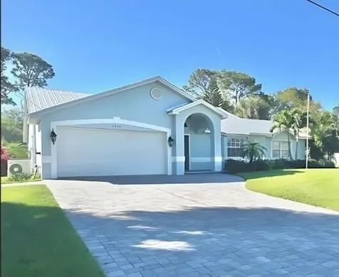 2450 SW Aberdeen Street Port St Lucie FL 34953