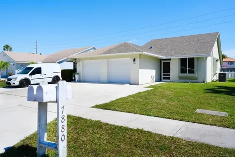 7880 Aztec Court Lake Worth FL 33463