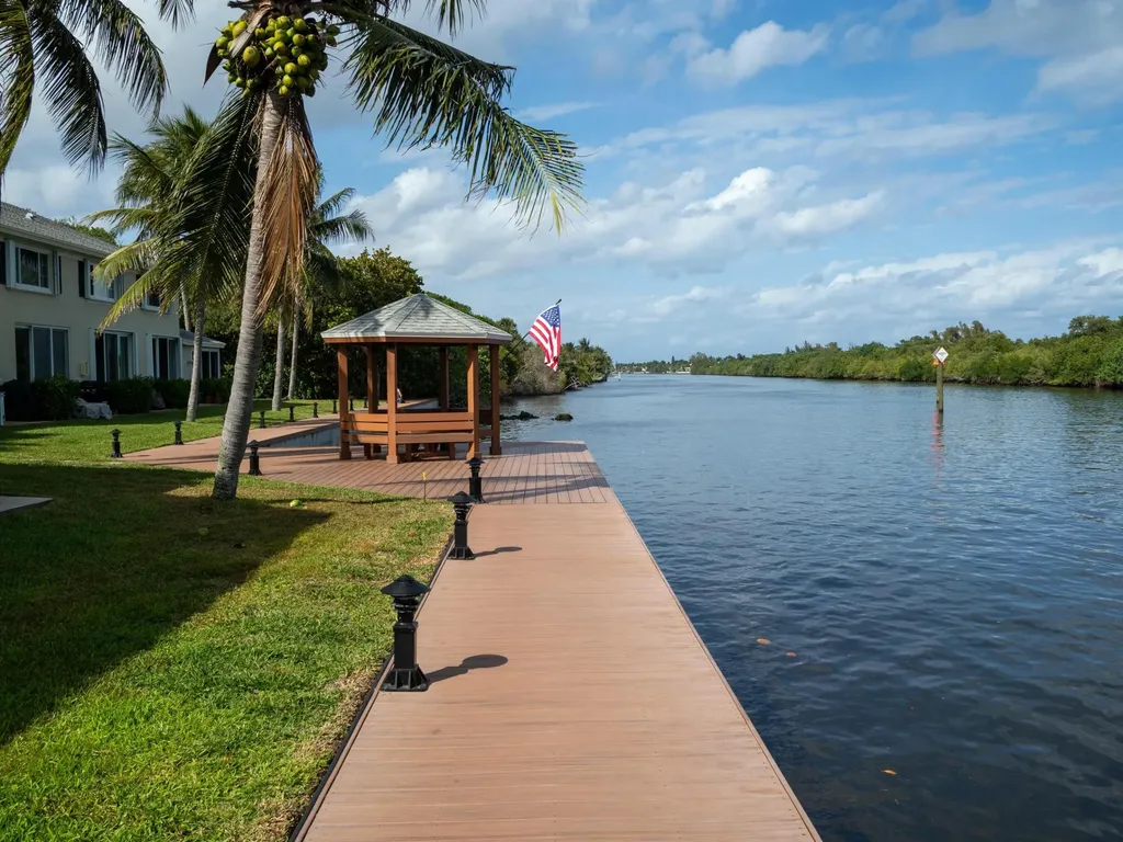 826 Kokomo Key Lane Delray Beach FL 33483