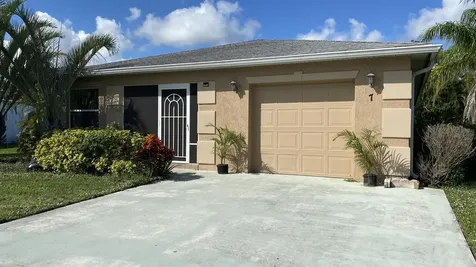7 Los Lagos Lane Port St Lucie FL 34952