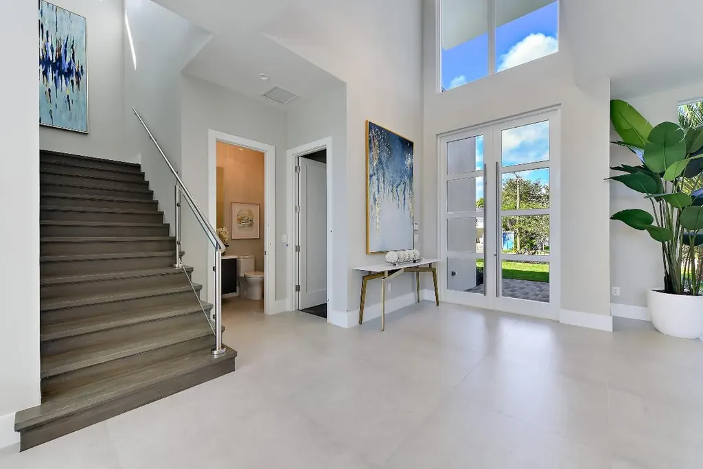 2627 NE 14th Street Fort Lauderdale FL 33304