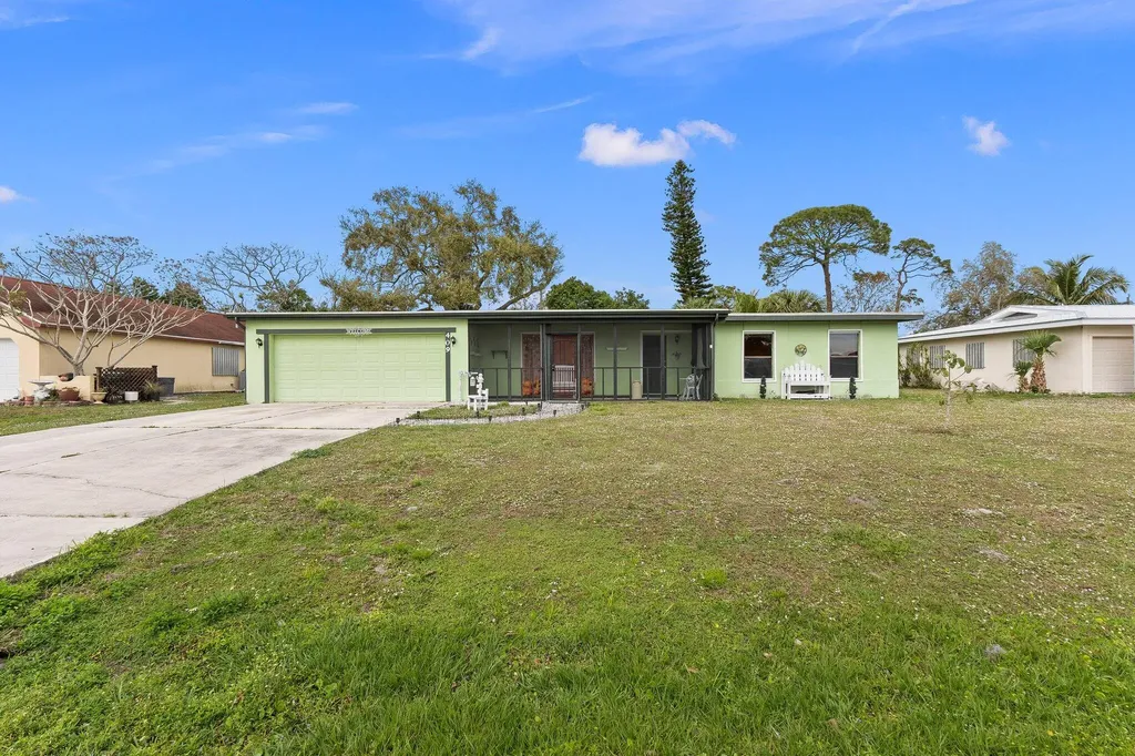 409 SE Tranquilla Avenue Port St Lucie FL 34983