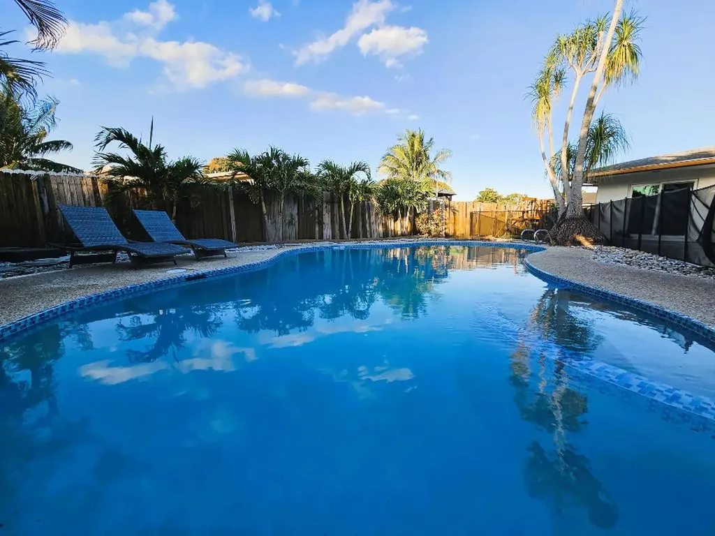 7103 NW 82nd Street Tamarac FL 33321