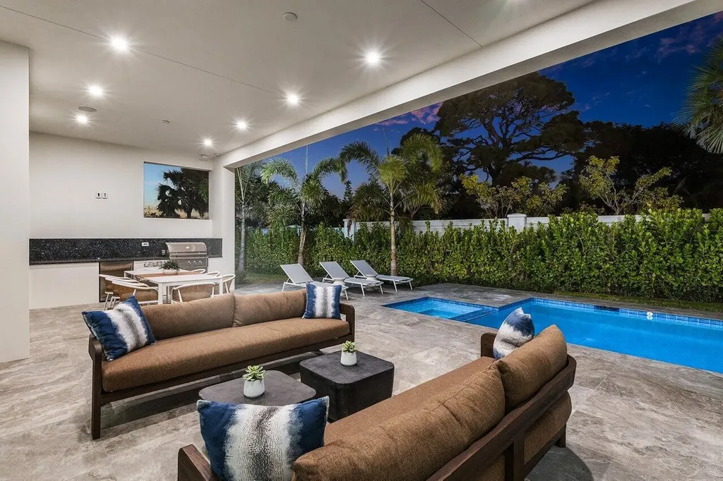 2285 Delray Ridge Lane Delray Beach FL 33444