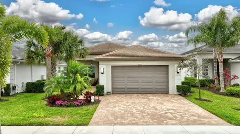 11877 SW Waterford Isle Way Port St Lucie FL 34987