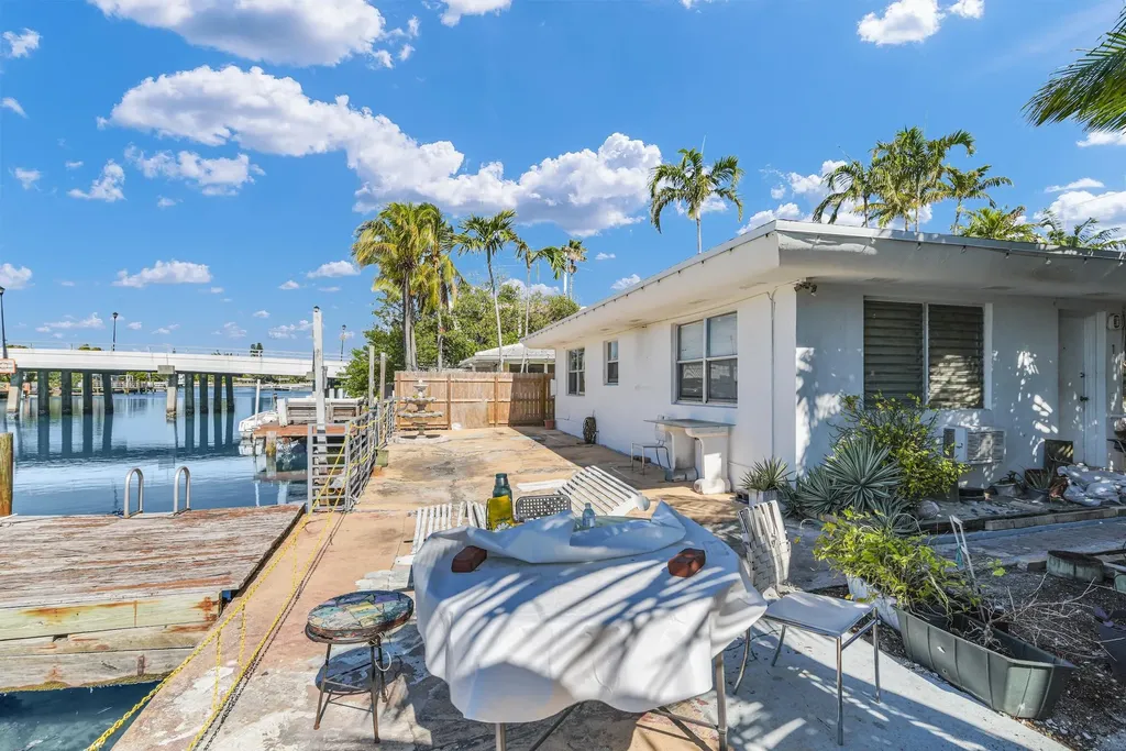 8430 Byron Avenue Miami Beach FL 33141