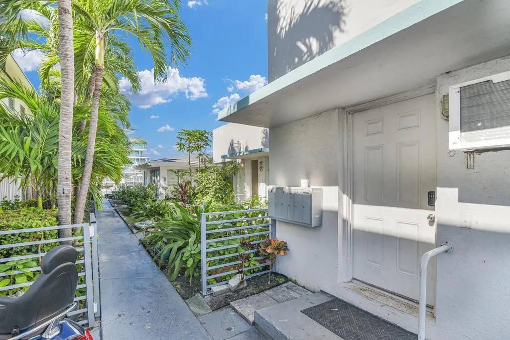 8430 Byron Avenue Miami Beach FL 33141