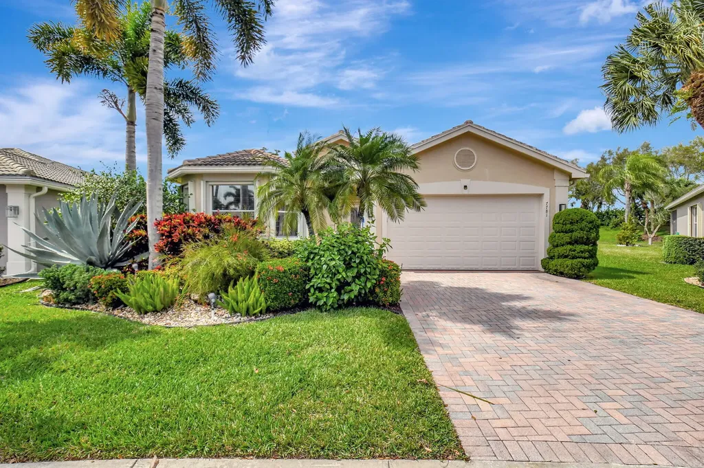 7781 Gold Lenox Cove Lake Worth FL 33467
