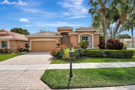 6976 Viale Elizabeth Delray Beach FL 33446