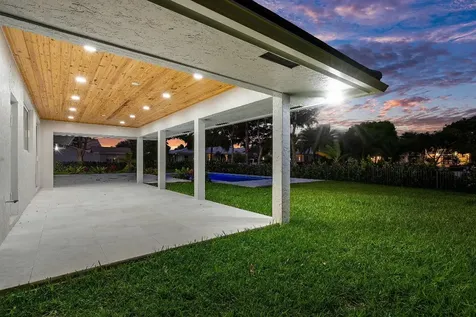 4580 Oak Tree Court Delray Beach FL 33445