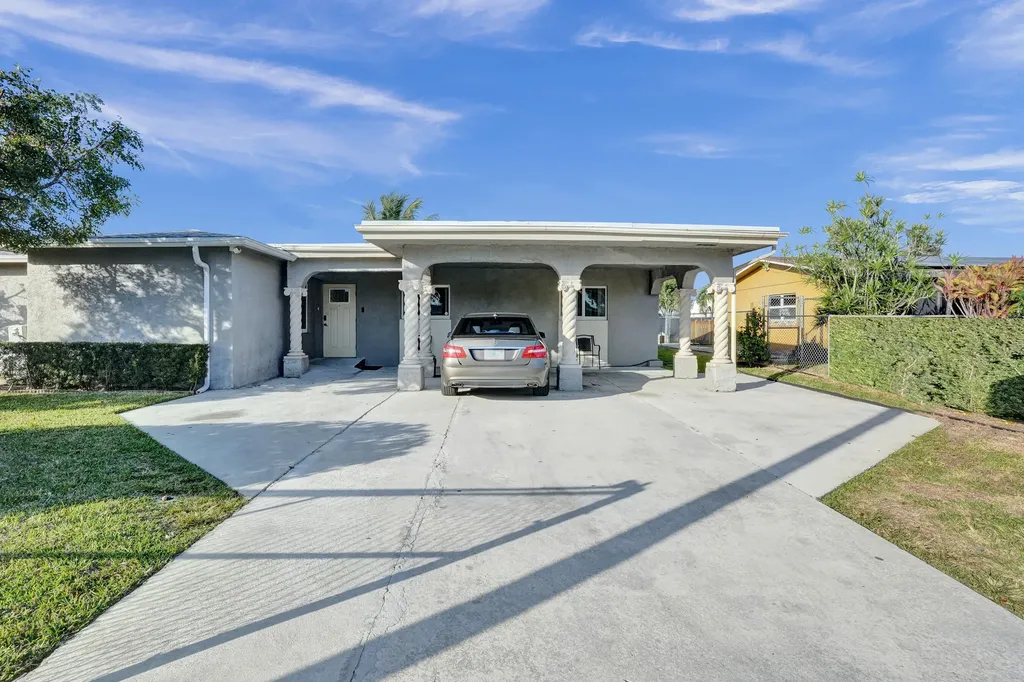2971 NW 9th Street Pompano Beach FL 33069