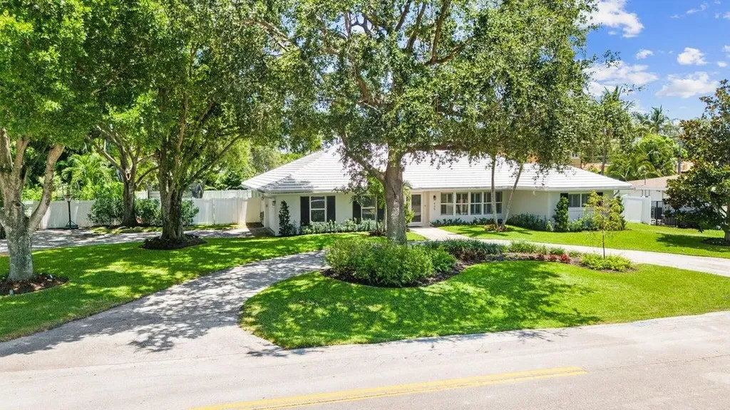 425 NW 18th Street Delray Beach FL 33444