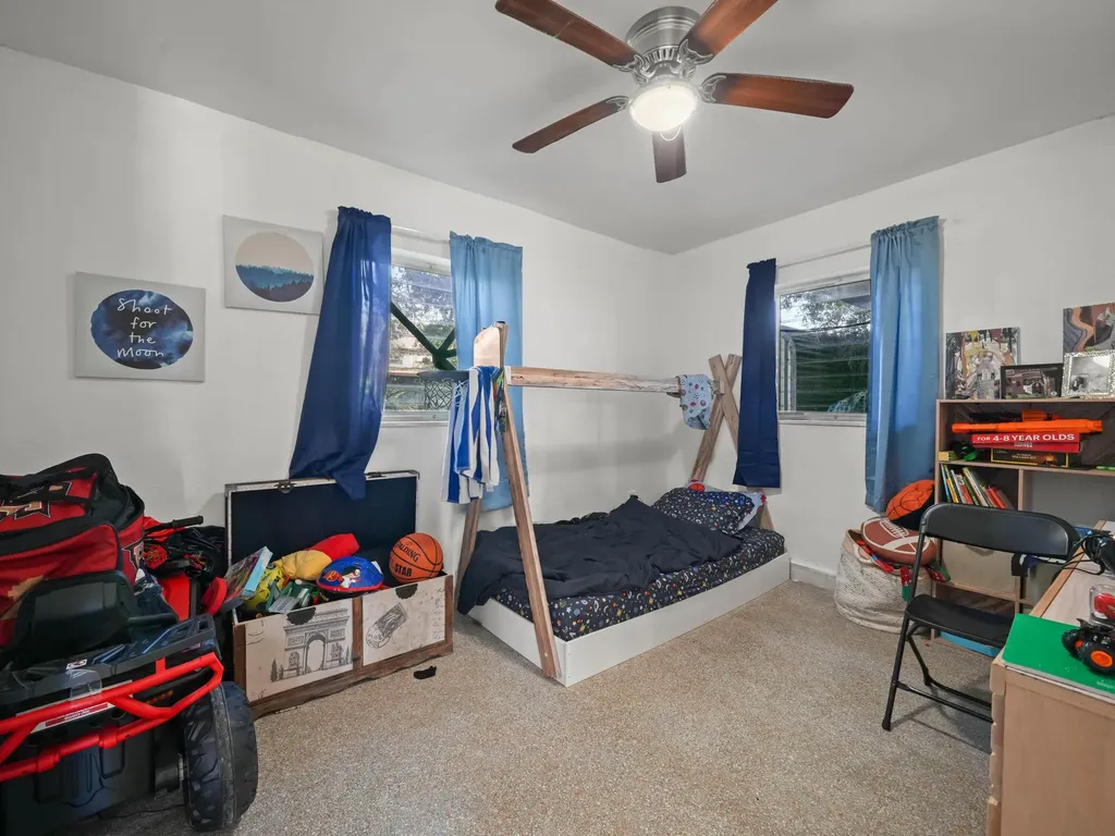 657 Ave C SW Winter Haven FL 33880