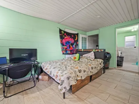 657 Ave C SW Winter Haven FL 33880