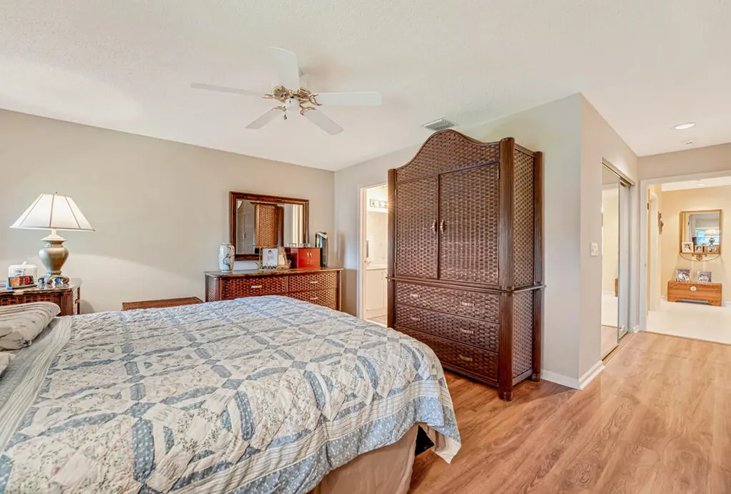 9805 Shadybrook 201 Drive Boynton Beach FL 33437