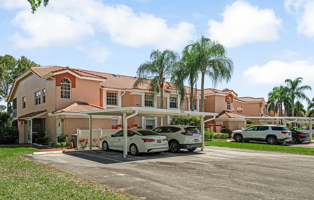 9805 Shadybrook 201 Drive Boynton Beach FL 33437