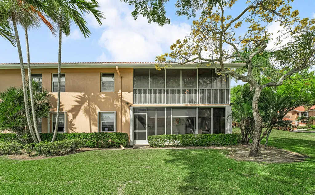 9805 Shadybrook 201 Drive Boynton Beach FL 33437