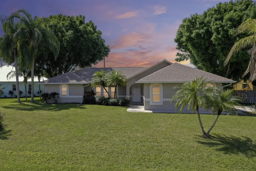 3406 SE Bevil Avenue Port St Lucie FL 34984