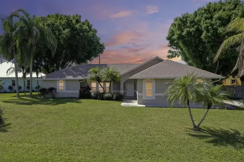3406 SE Bevil Avenue Port St Lucie FL 34984