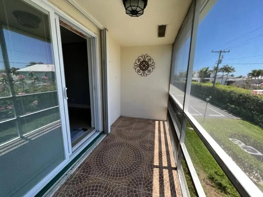 800 W Horizons 211 W Boynton Beach FL 33435