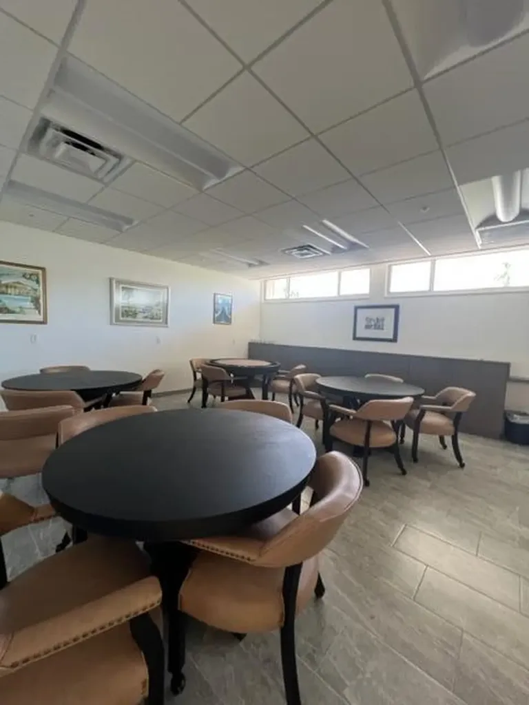 800 W Horizons 211 W Boynton Beach FL 33435