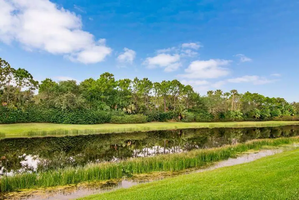 162 Esperanza Way Palm Beach Gardens FL 33418