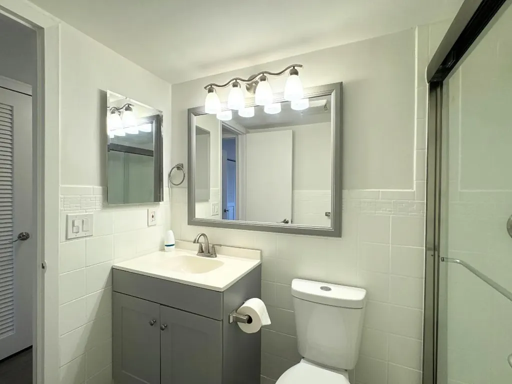 484 Mansfield L Boca Raton FL 33434
