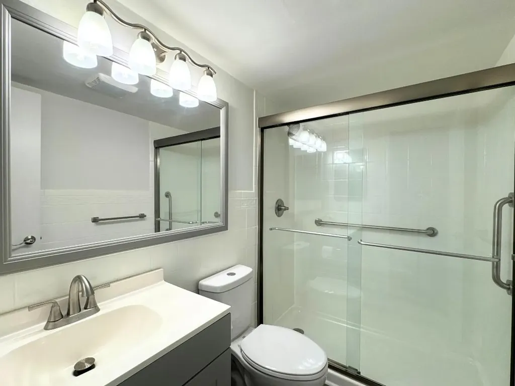484 Mansfield L Boca Raton FL 33434