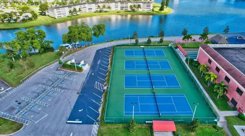 484 Mansfield L Boca Raton FL 33434