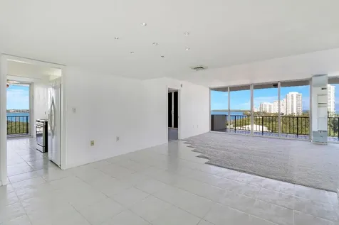4200 N Ocean Drive Riviera Beach FL 33404