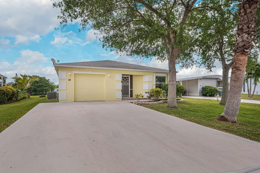 45 Huarte Way Port St Lucie FL 34952
