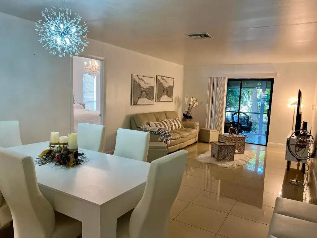 12026 Suellen Circle Wellington FL 33414