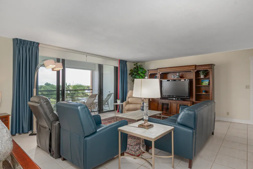 7153 Promenade Drive Boca Raton FL 33433