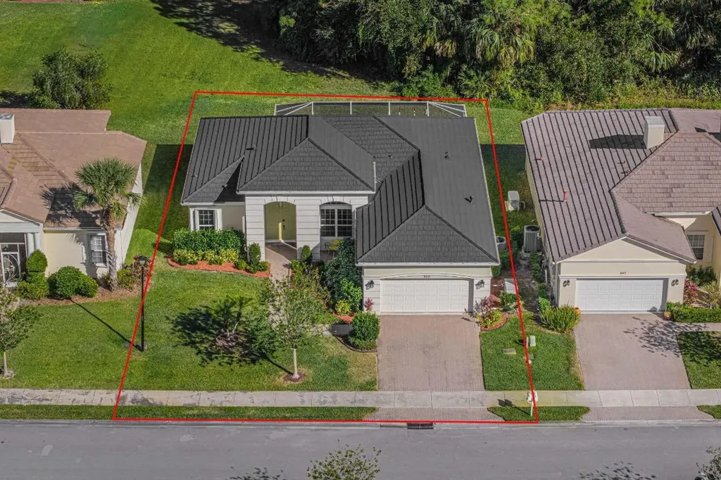 345 SW Lake Forest Way Port St Lucie FL 34986