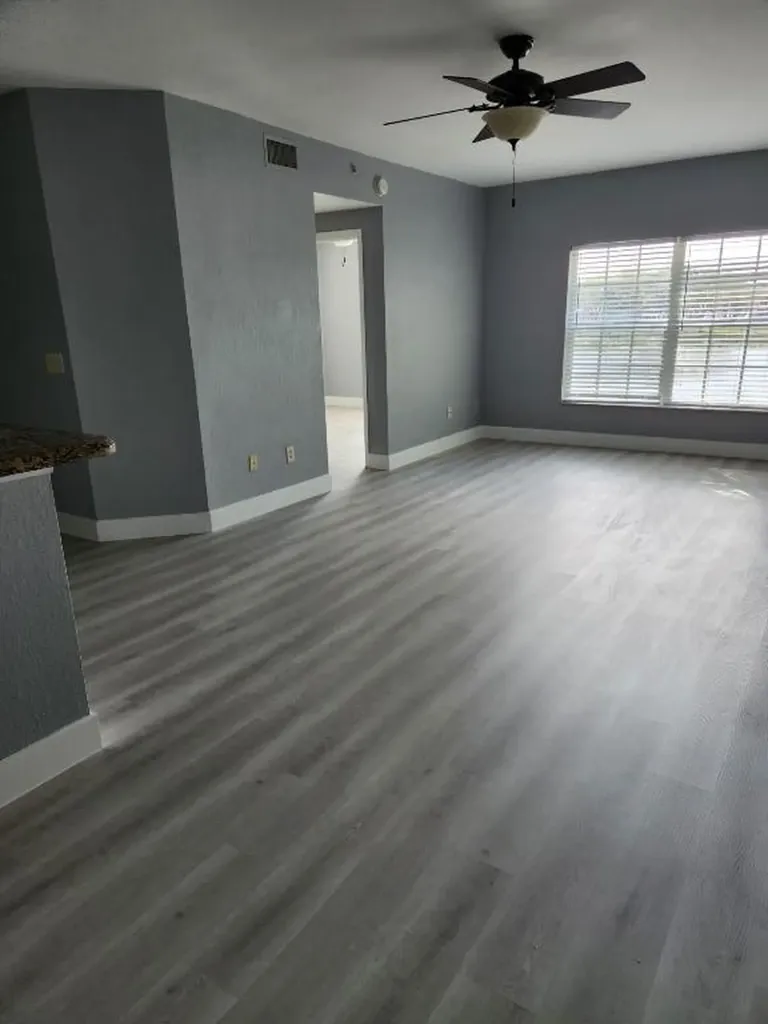 5064 Lantana Road Lake Worth FL 33463