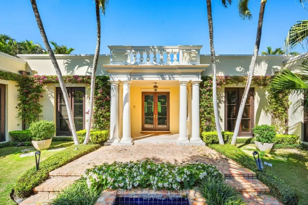 297 Tradewind Drive Palm Beach FL 33480