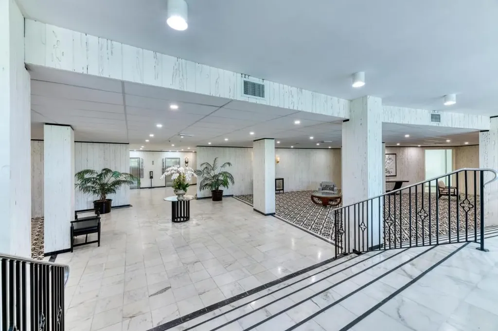 2295 S Ocean Boulevard Palm Beach FL 33480